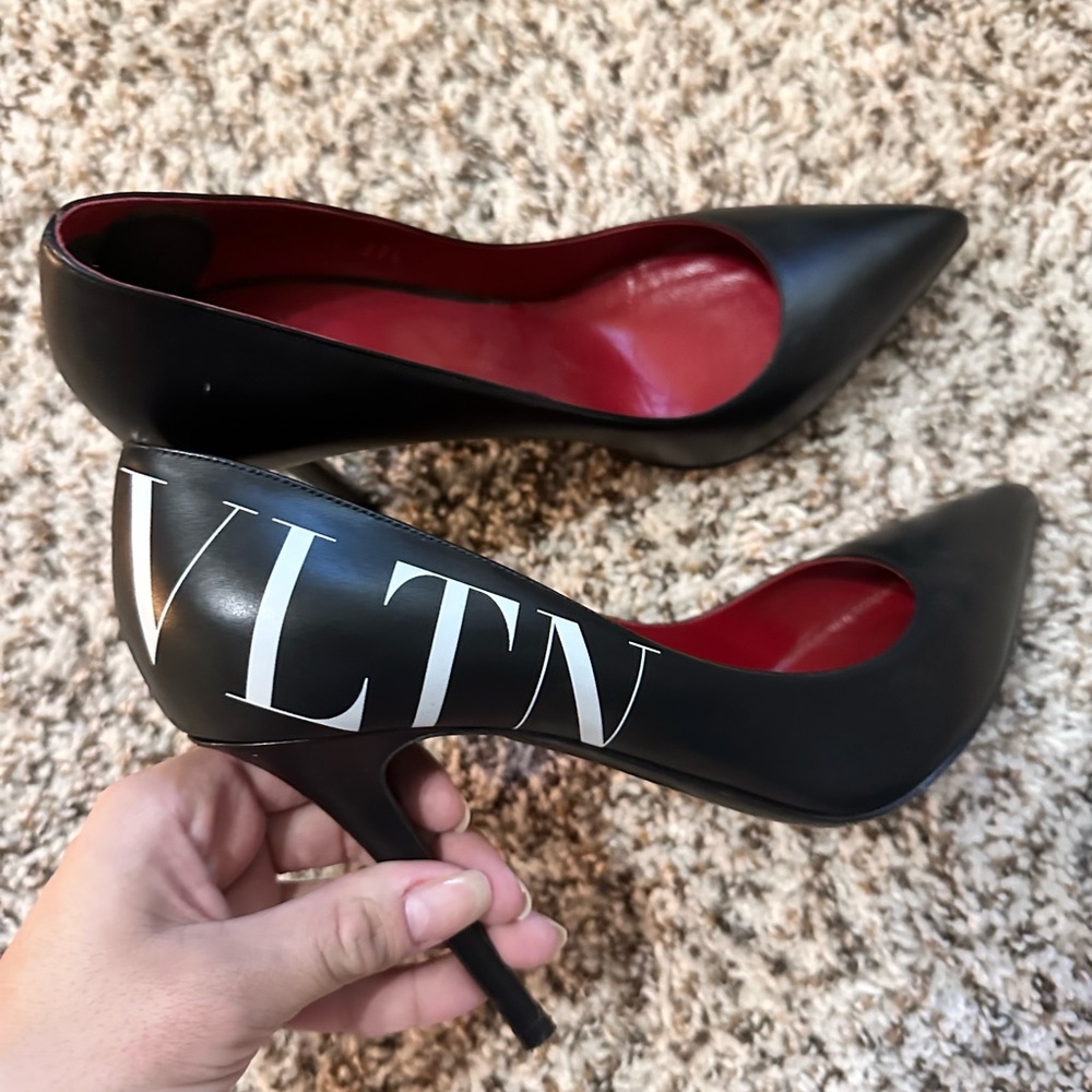 Valentino VLTN shoes